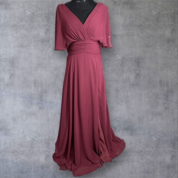 Azazie Dresses & Skirts - AZAZIE PAMELA Mulberry A-Line V-Neck Pleated Chiffon‎ Dress